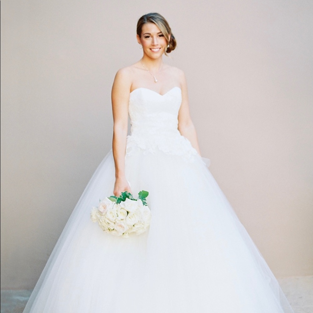 Kleinfeld Bridal Ball Grown Wedding Dress
